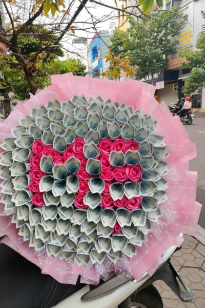 Hoa tiền tặng mẹ