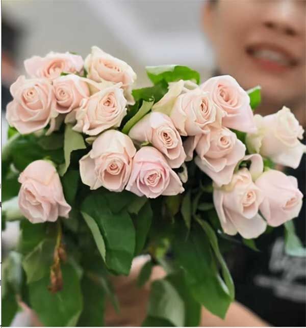 Nhiệt độ cao làm hoa cắt cành mau bị héo