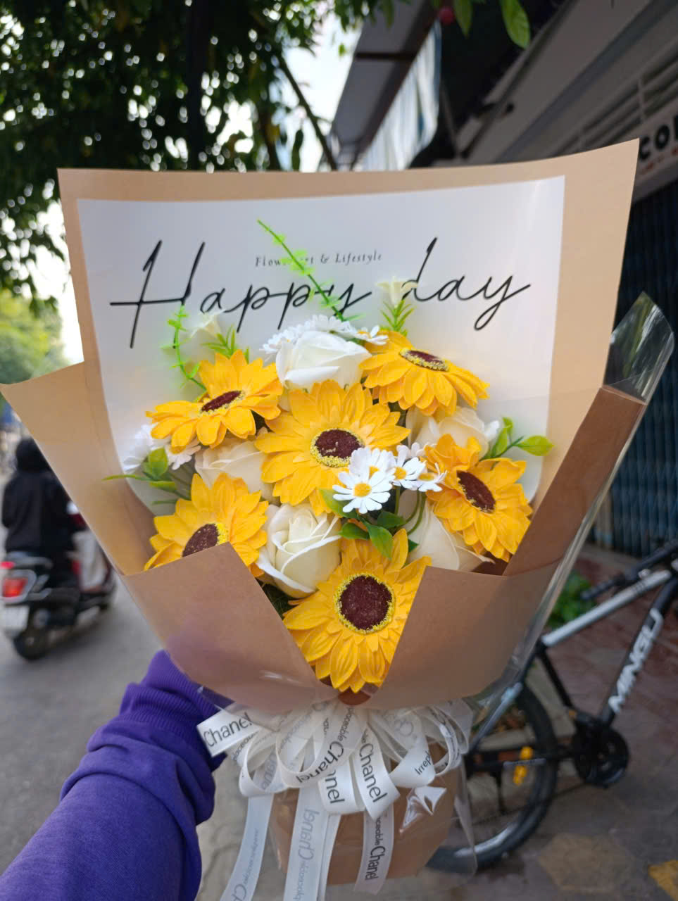 BÓ HOA TỐT NGHIỆP – RỰC RỠ NGÀY NHẬN BẰNG 🌻